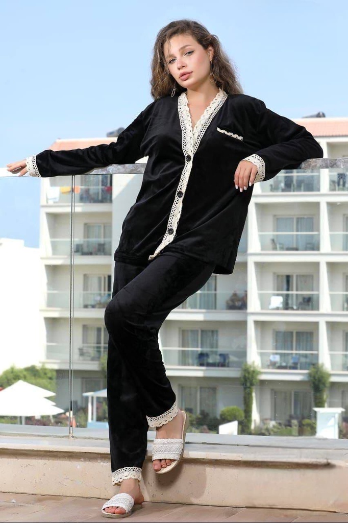 بيجاما قطيفه